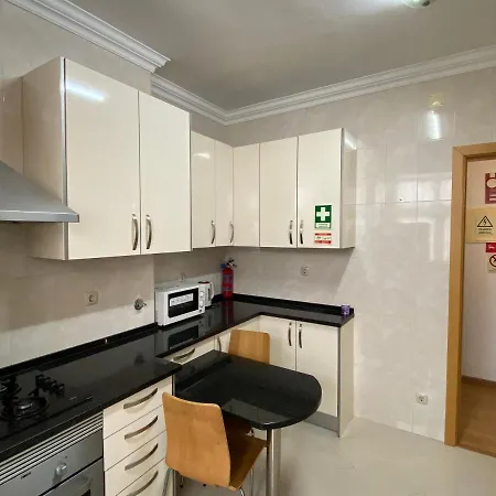 Maiur Apartman *